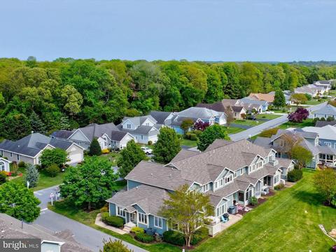 240 Lakeside Dr, Lewes, DE 19958