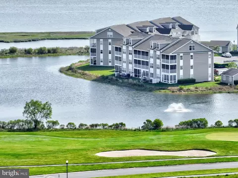 30397 Pavilion Dr #10-4, Ocean View, DE 19970