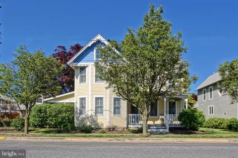 119 Dewey Ave, Lewes, DE 19958
