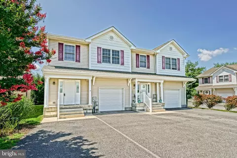 130 Main Sail Ln, Milton, DE 19968