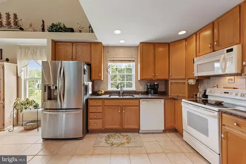 12 Palisade St, Ocean View, DE 19970 photo 3
