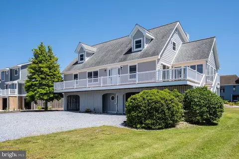 39047 Bayfront Dr, Ocean View, DE 19970