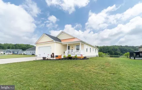 418 Gladys St, Ellendale, DE 19941
