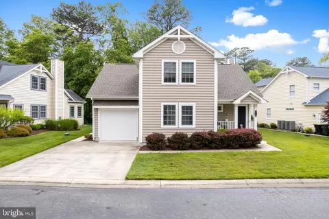 33829 Waterside Dr #6, Frankford, DE 19945