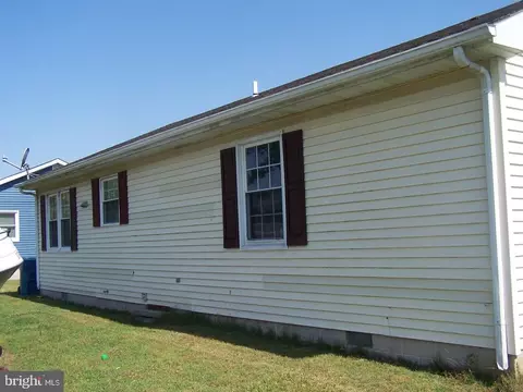501 Center St, Laurel, DE 19956 photo 3
