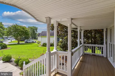 207 Chad Pl, Ocean View, DE 19970 photo 3