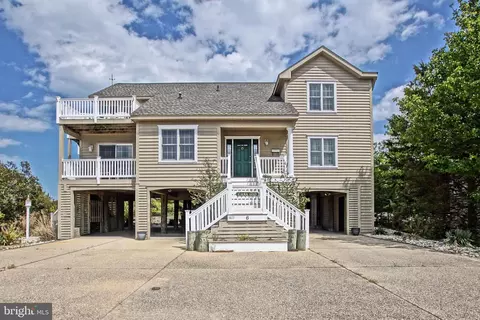 6 N Bay Ct, Lewes, DE 19958
