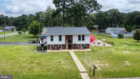 110 Laurel Ave, Laurel, DE 19956