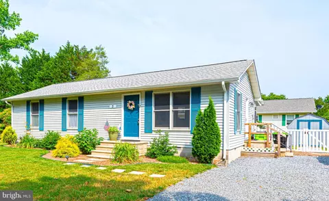 5 Meadow Ln, Ocean View, DE 19970
