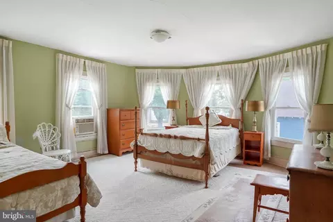 56 Central Ave, Ocean View, DE 19970 photo 9