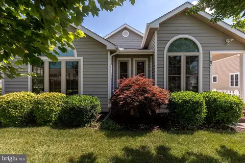 187 Lakeside Dr, Lewes, DE 19958