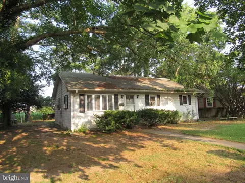 510 Oak Rd, Seaford, DE 19973