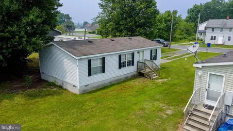 707 Willow St, Ellendale, DE 19941