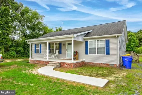 12702 Cemetery Rd, Ellendale, DE 19941
