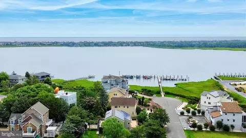 38787 Apple Ct, Ocean View, DE 19970