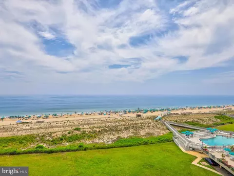 810 Dover House, Bethany Beach, DE 19930