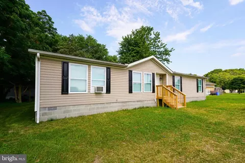 19173 E Meadowview Dr, Milton, DE 19968