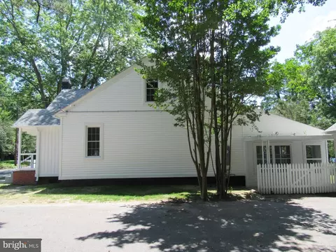 703 S Wilson St, Laurel, DE 19956 photo 10