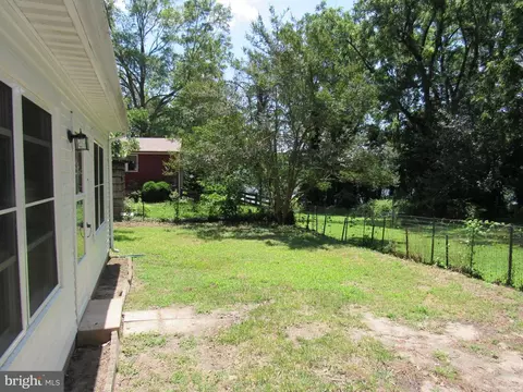 703 S Wilson St, Laurel, DE 19956 photo 11
