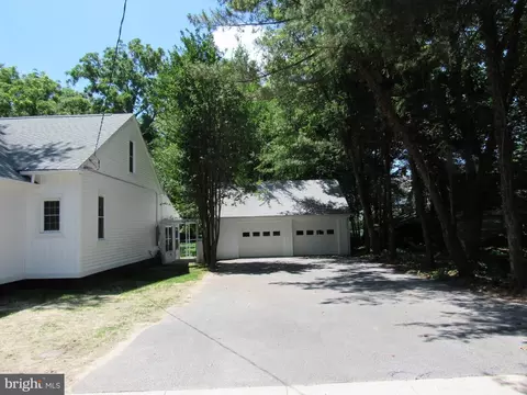 703 S Wilson St, Laurel, DE 19956 photo 6