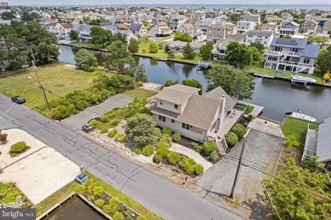 316 York Rd, South Bethany, DE 19930
