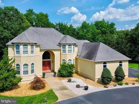 19 Hidden Hills Dr, Seaford, DE 19973