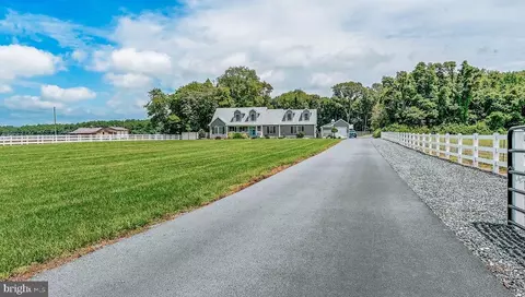 694 Vine St, Bethel, DE 19931