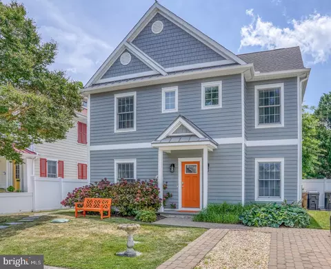 320 Laurel St, Rehoboth Beach, DE 19971