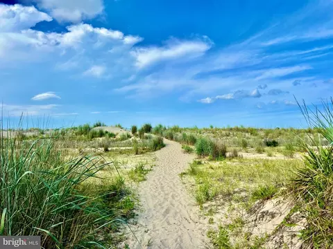 302 Bay Front Rd, Milton, DE 19968