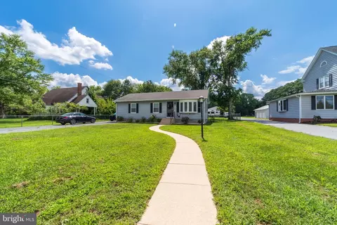 342 S Bedford St, Georgetown, DE 19947