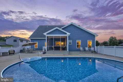 32664 Sand Dune Dr, Lewes, DE 19958