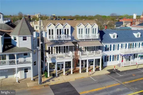 110 Front St #2, Lewes, DE 19958