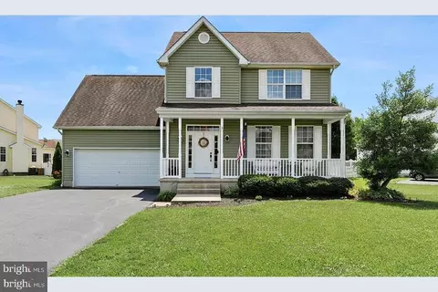 8 E Green Ln, Milford, DE 19963