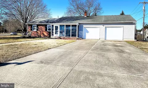 700 Elm St, Seaford, DE 19973