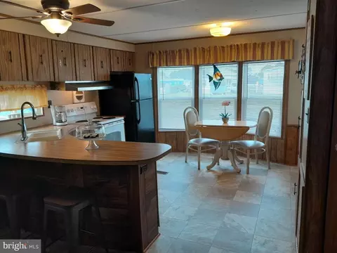 38370 Squirrel, Ocean View, DE 19970 photo 10