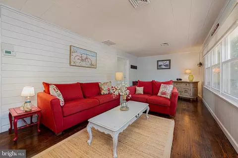 7 Edward Ln, Ocean View, DE 19970