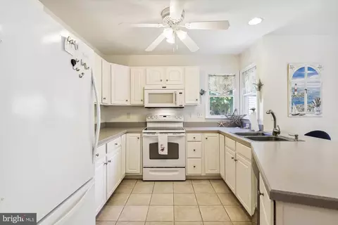 325 Walkabout Rd, Bethany Beach, DE 19930 photo 42