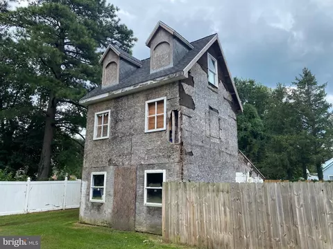 103 E 2nd St, Seaford, DE 19973