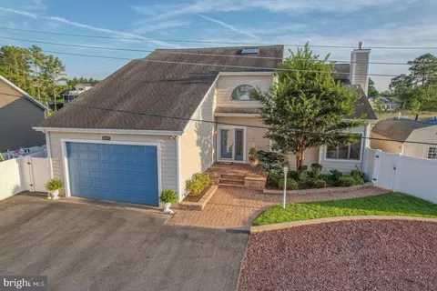 30027 Arrowhead Dr, Ocean View, DE 19970