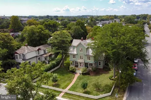 16 Shipcarpenter Sq, Lewes, DE 19958