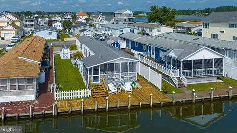 37034 Laws Point Rd, Selbyville, DE 19975