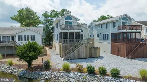 4 Connor Ln, Bethany Beach, DE 19930