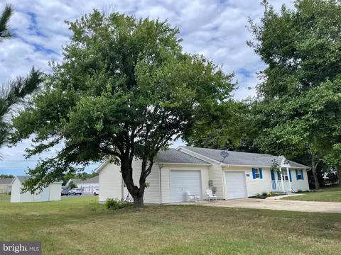 290 Central Ave, Ocean View, DE 19970 photo 4