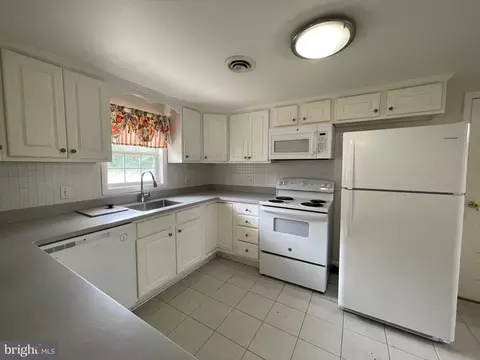 290 Central Ave, Ocean View, DE 19970 photo 20