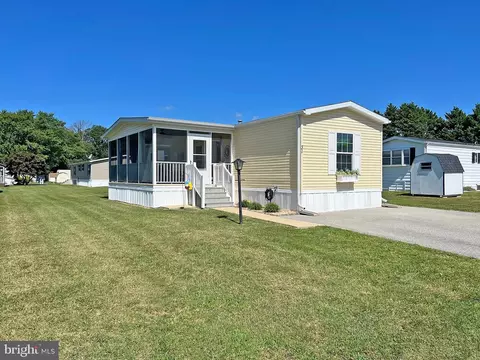 31 Sunnyfield Rd #D-24, Rehoboth Beach, DE 19971