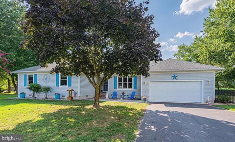120 W Mill Pond Dr, Selbyville, DE 19975