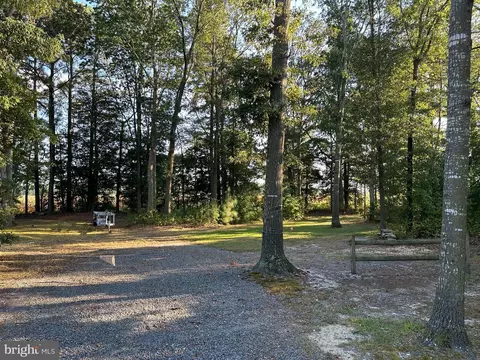 27886 Avalon Dr, Georgetown, DE 19947