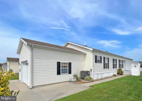 11 Kings Xing #79, Lewes, DE 19958