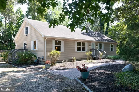 2 Gary Ave, Rehoboth Beach, DE 19971