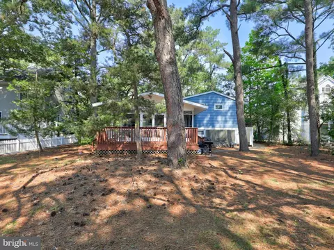 19 Cedar Rd, Rehoboth Beach, DE 19971